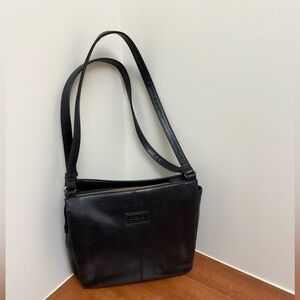 Vintage Relic Leather Black Shoulder Bag Purse Pebbled  EUC